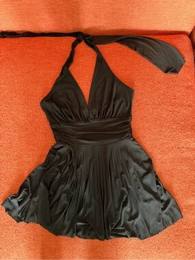 Black Halter Going Out Top